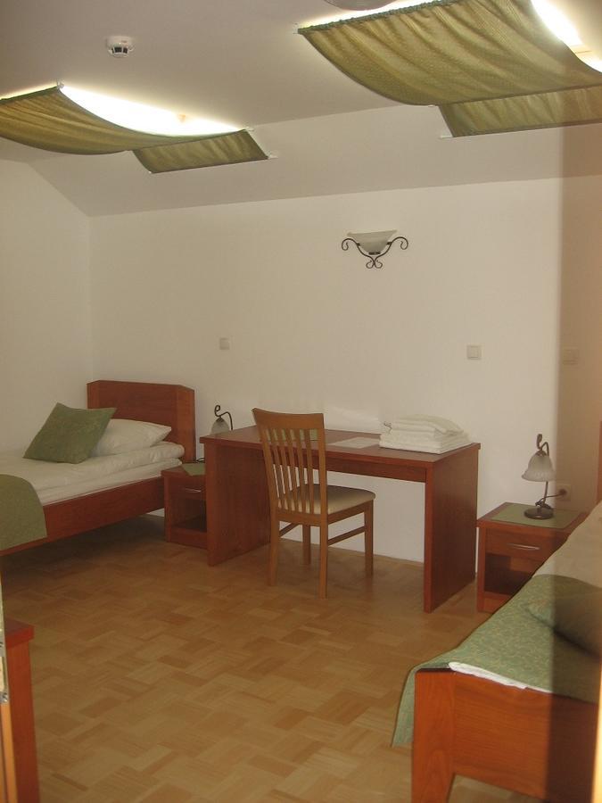 Hotel Gostilna In Prenocisce Kocjan Bizeljsko Zimmer foto
