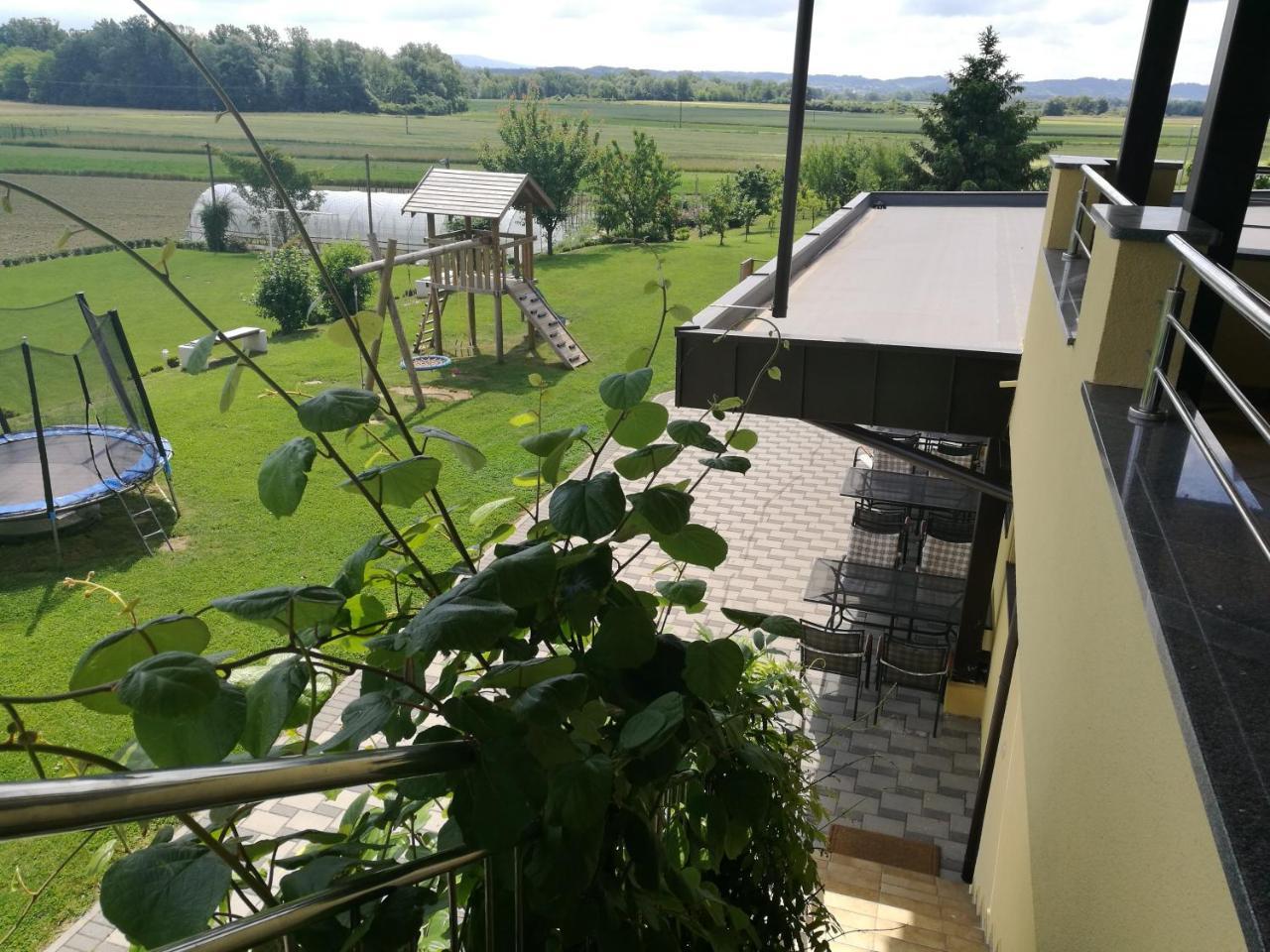 Hotel Gostilna In Prenocisce Kocjan Bizeljsko Exterior foto